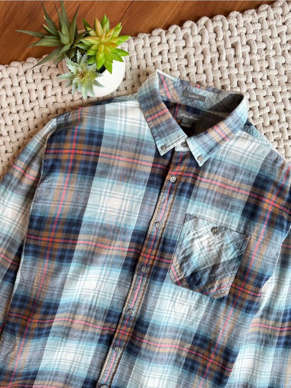 Eddie Bauer | Men’s Classic Fit Favorite Flannel Blue/Brown Plaid | Tall X-Large
